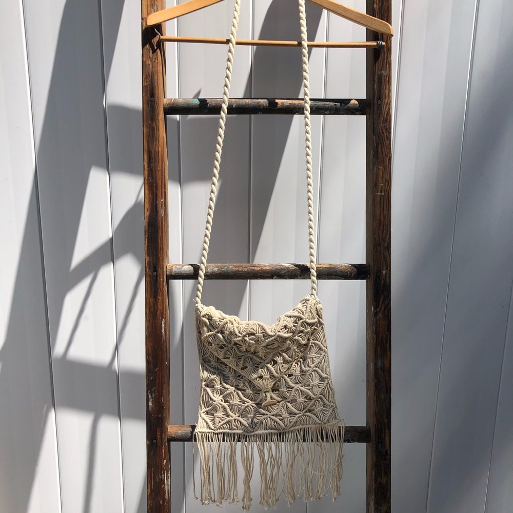 American Eagle cross body bag